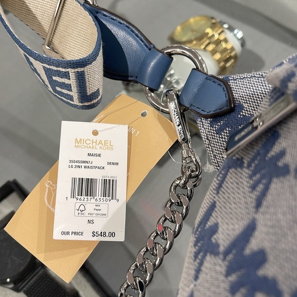 MICHAEL KORS
Maisie Large Logo 2-in-1 Sling Waist Fanny Pack Crossbody
Denim - Picture 8 of 16